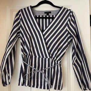 Barely worn JCrew cotton poplin top with tie waist. size 4